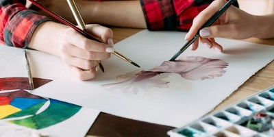 art school class paint draw together skill improve